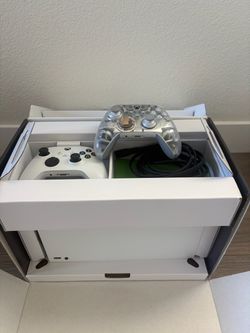 🎮 XBOX SERIES X GAMING BUNDLE + 27” SAMSUNG CURVED MONITOR — $850 OBO 🎮