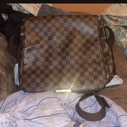 louis vuitton bastille book bag