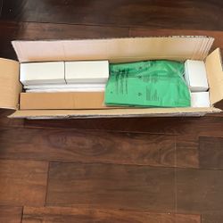 Brand New Emart Green Screen Kit