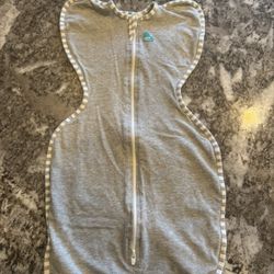 Love to Dream Baby Swaddle Size Small 