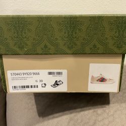Women’s Gucci Sneakers 