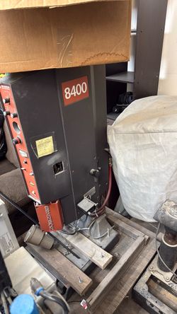 Branson 8400 ultrasonic Welder