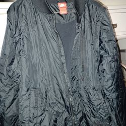 Nike Air Men's Medium Windbreaker Jacket