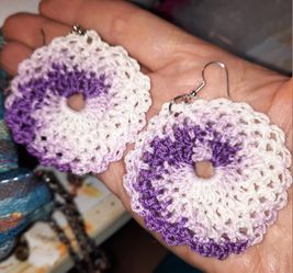 Purple and white spiral patterned earrings 