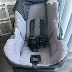 Nuna Car Seat With Base