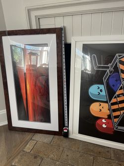 2 Large Frames