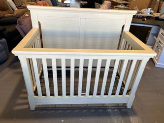 NEW - Baby Caché Overland 4-in-1 Convertible Crib in Sandstone 60"L x 31.5"Wx48.5"H