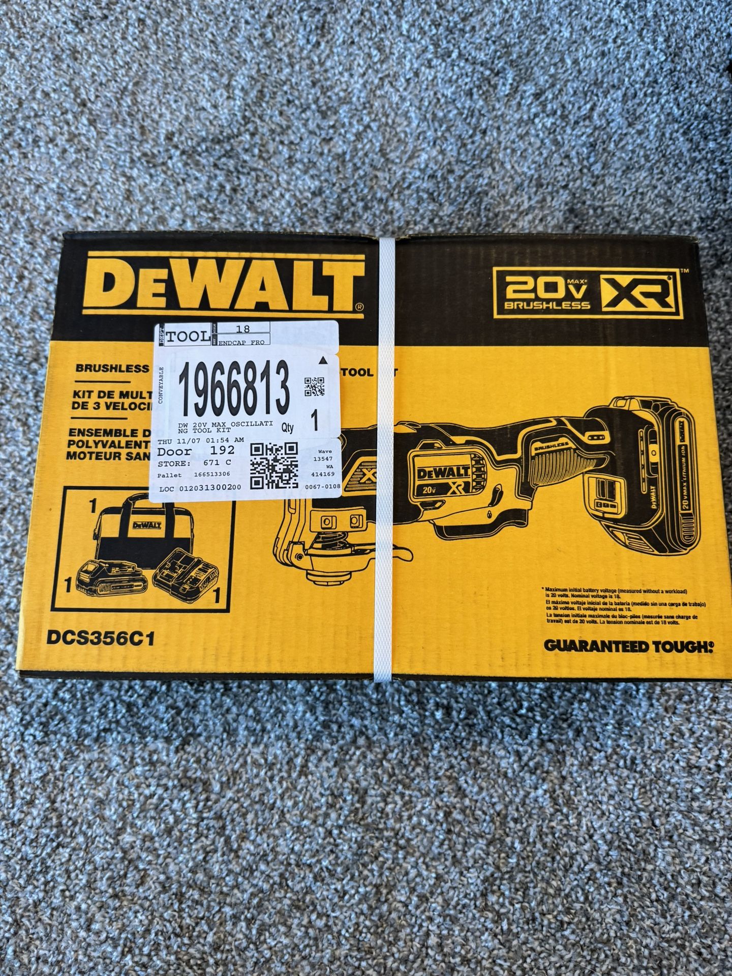 DEWALT OSCILLATING MULTI TOOL 20V With Battery, Charger and Carrying Case.