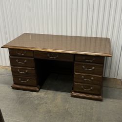Free Delivery- Office desk