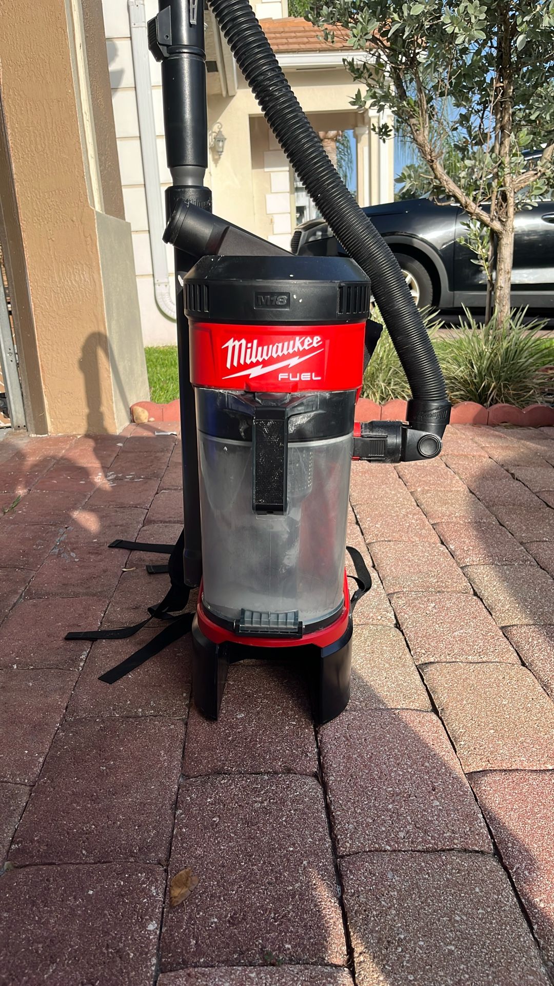 Milwaukee backpack vacuum