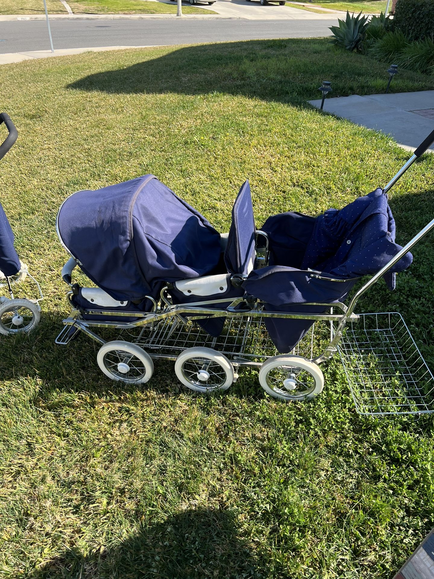 Emmaljunga Strollers