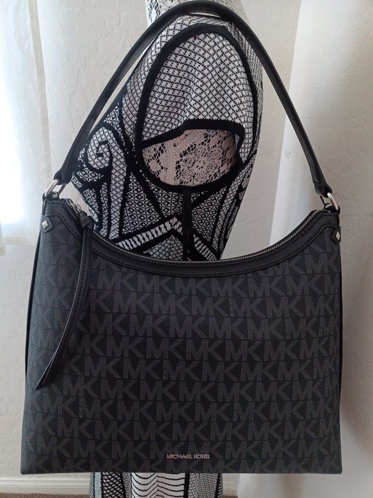 Mk Bag Real Medium Size New With Tags