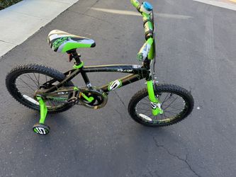 Boys Bike 15 Inch Wheels