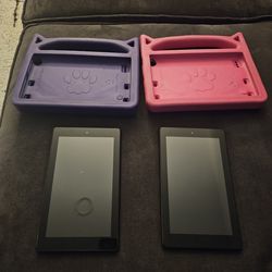 Amazon Kindle Fire (Set of 2) w/kids case