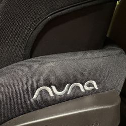 NUNA Revv Rotating Car seat 