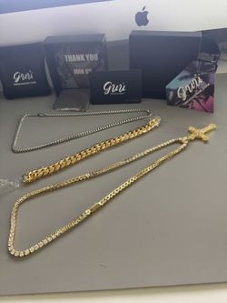 Guu Chain Bracelets And Pendant