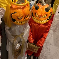 2023 Home Depot Pumpkin Twins