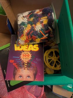 Knex set green suitcase 1990s Books instructions Commando Outpost