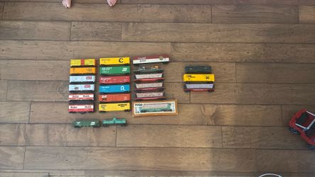 Assorted Bachman & Tyco HO Scale Rolling Stock With 21 Cardboard Storage Boxes