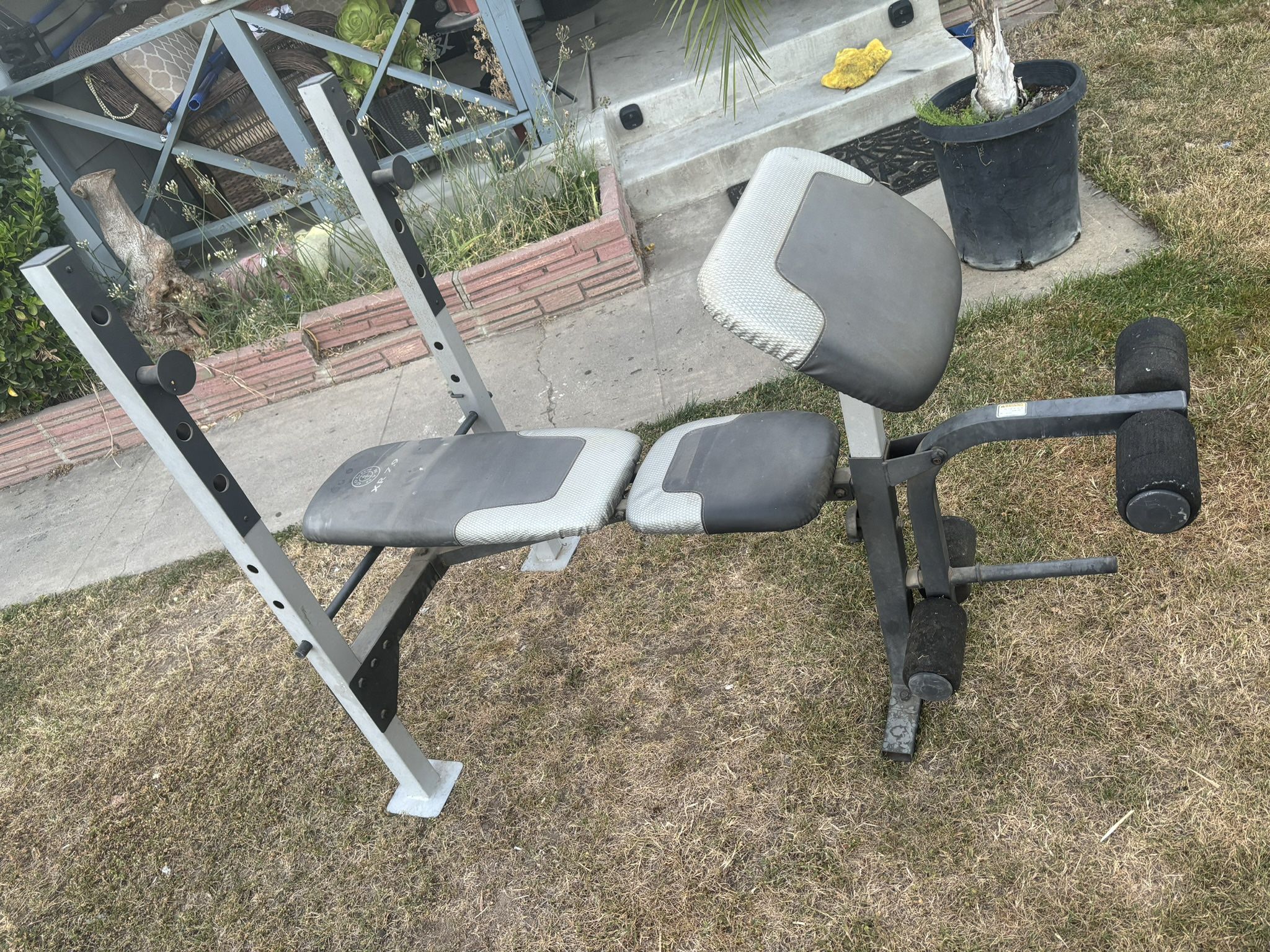 Gold’s Gym Weight Bench XR 7.9 