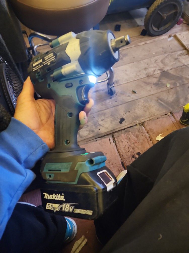 Makita Impact Wrench