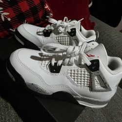 Jordan Retro 4 Size 1.5Y