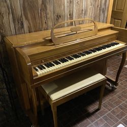 Lester ,Betsy Ross ,Upright Piano  FREE 