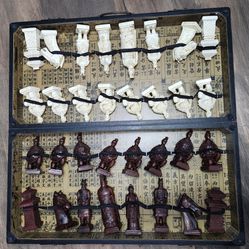 Asian Warriors Resun Carved Chess Set Wooden Storage Board