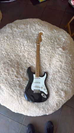 Like new condition Squier Stratocaster trade or sale