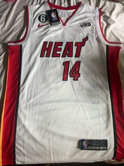 Men’s medium heat jersey