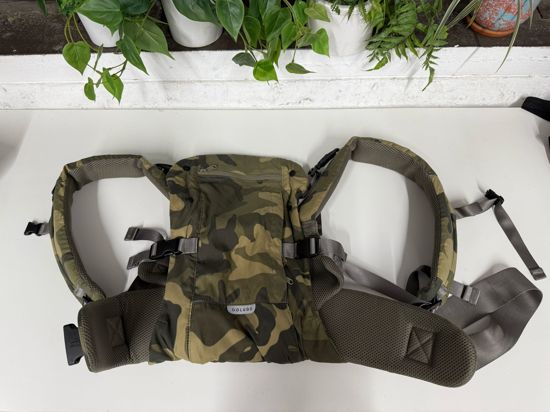 Colugo Baby Carrier - Camouflage Children 7 - 33 Lbs. Adjustable Straps