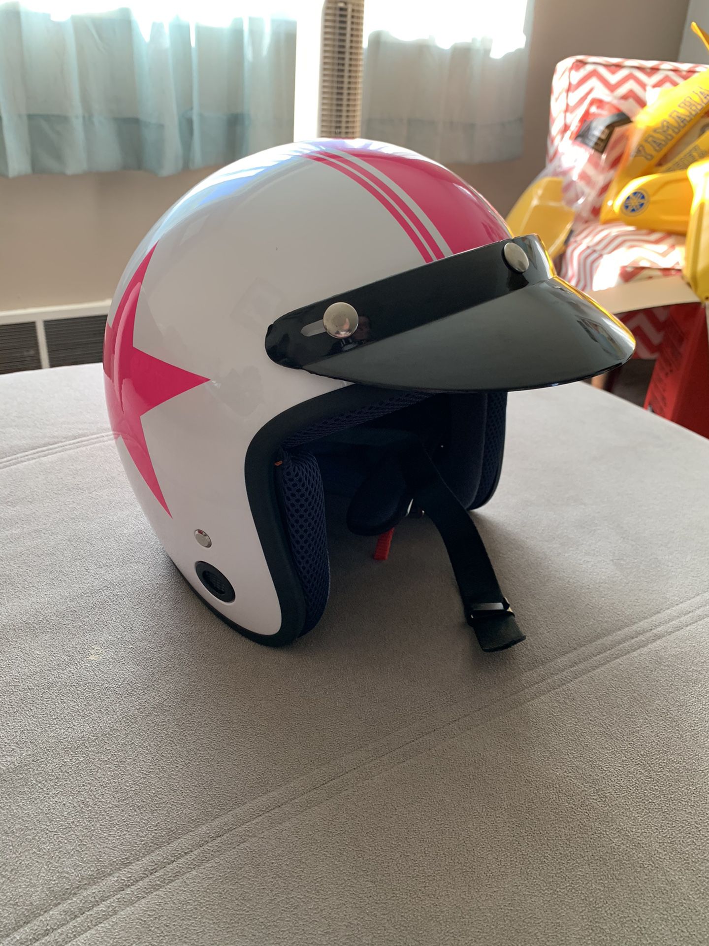 New Scooter/Motorcycle Helmet 3/4