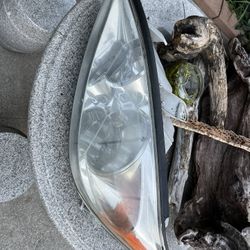 OEM Toyota Camry Headlight (Driver Side)