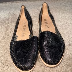 Woman Leather Flats 