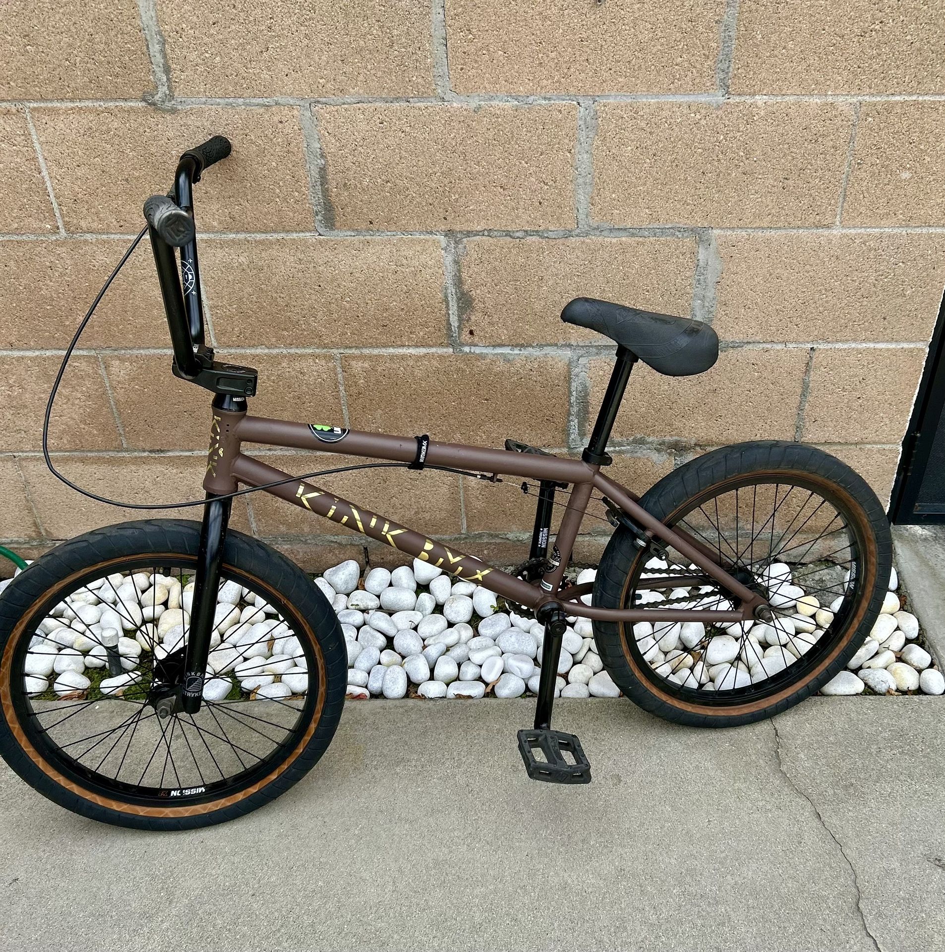 KINK BMX LAUNCH BROWN 2021年モデル e7bf9a8edfd049ada7c4e4dc77ad98