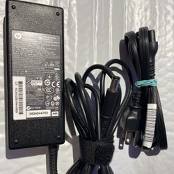 HP PPP012L-E 19.5 V 4.62 Amp 90 W Genuine, Original Ac Power Adapter Charger
