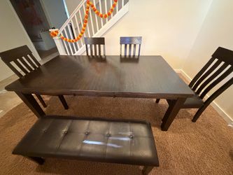 6 Piece 60”-78” Extendable Dining Table with Bench.