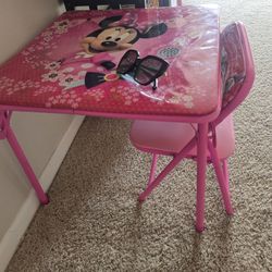 Minnie Mouth 1 Table And 1 Chair