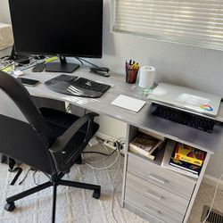 Office Table with chair 65$