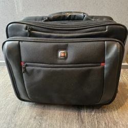 WENGER SWISS ARMY Carry On Bag Expandable Rolling Tote Suitcase Laptop Luggage🔥🔥🔥