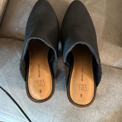 Time And Tru Shoes