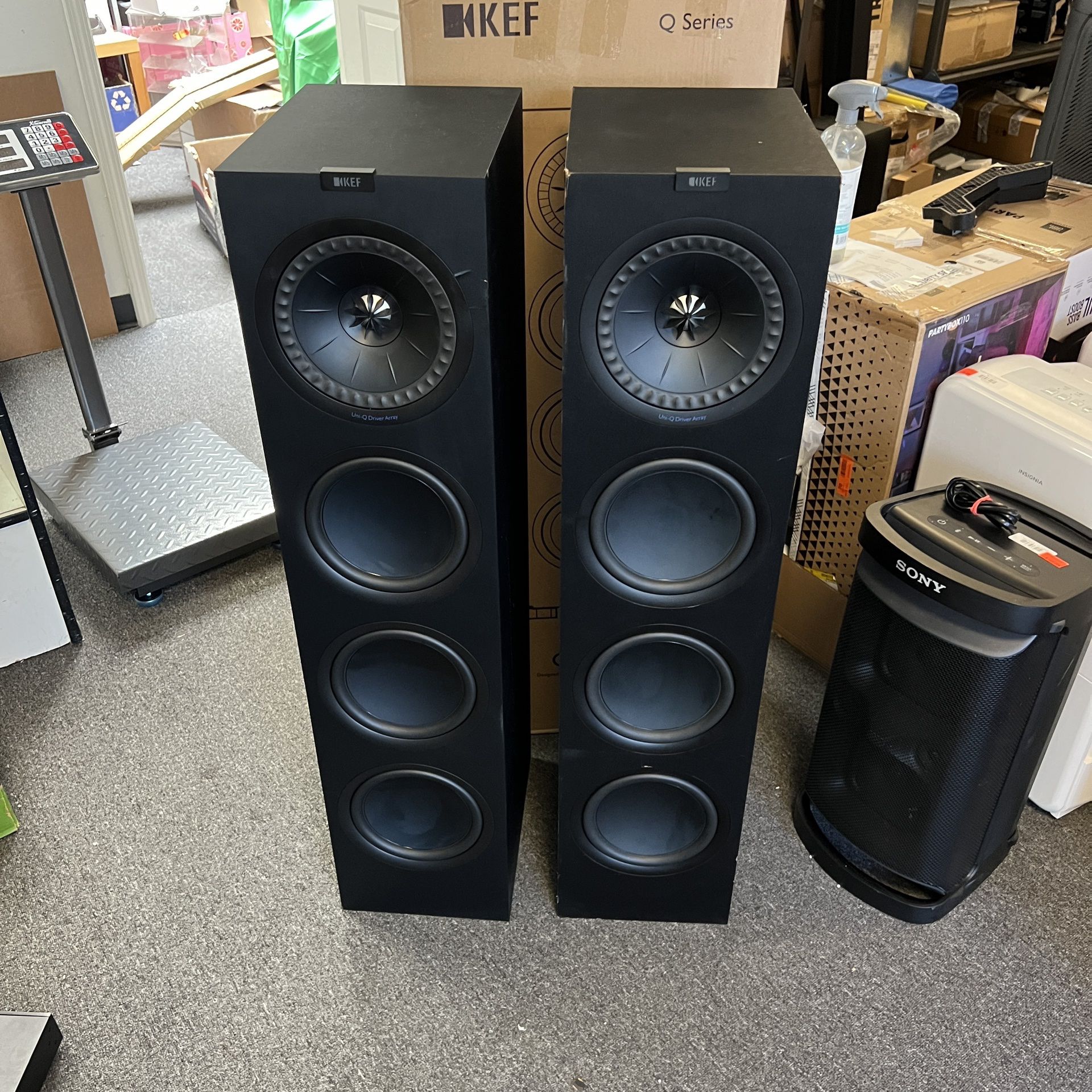 KEF Floorstanding Speaker Q950 - Pair