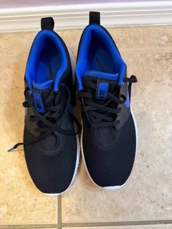 Nike boys golf shoes brand new size 6Y