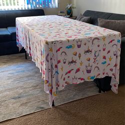 Unicorn Table Cloth / Mantel De Unicornio 🦄