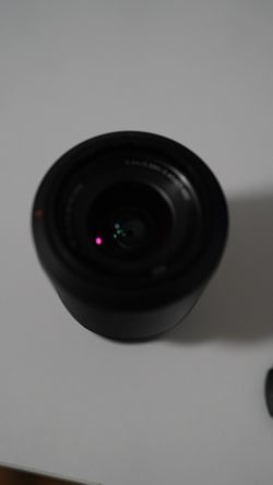 Sony FE 28-70mm f/3.5-5.6 OSS