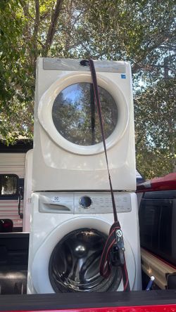 Electrolux washer and gas Electrolux washer and gas dryer