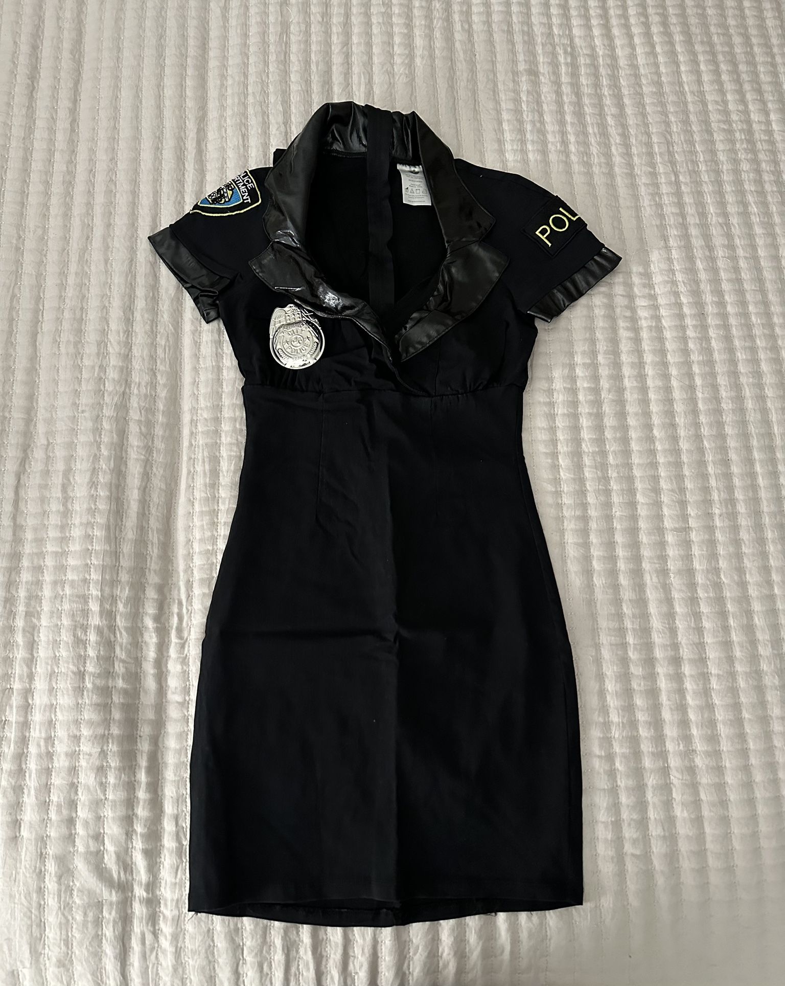 POLICE WOMAN HALLOWEEN COSTUME
