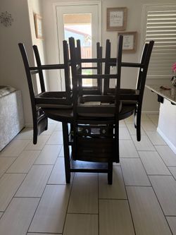 Kitchen table with 4 chairs