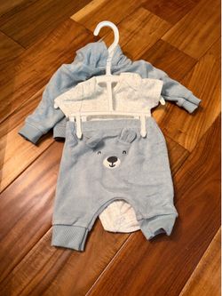 Baby boy carter’s bear 3 piece jacket set. Size newborn