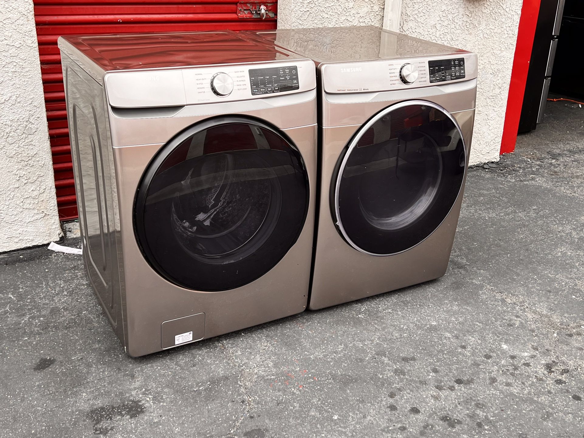 Set Samsung Like New Condition Washer 4.5 Cuft. And Gas Dryer 7.5 Cuft. Front Load Champagne Color 